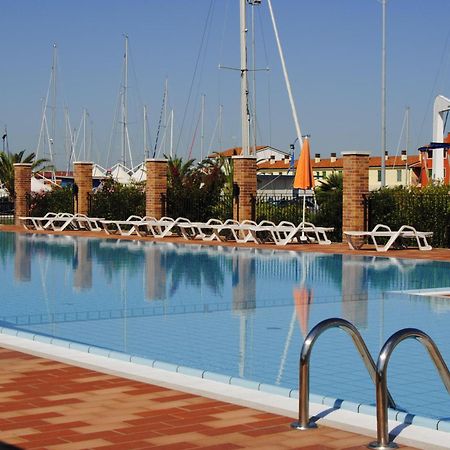 Residence Maestrale كاوْرلي المظهر الخارجي الصورة